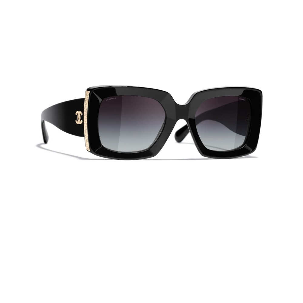 AUTHENTIC OVERSIZED CHANEL SUNGLASSES